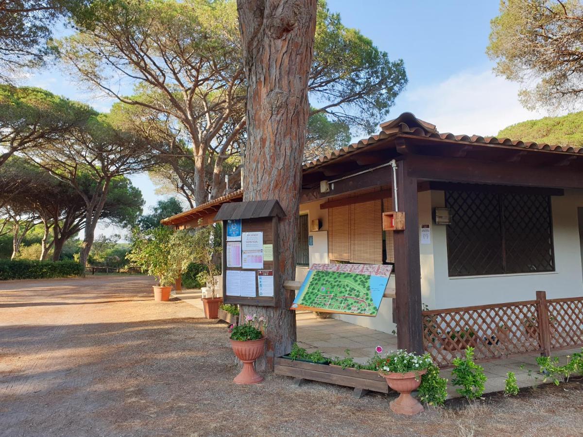Camping Village S'Ena Arrubia Arborea Buitenkant foto