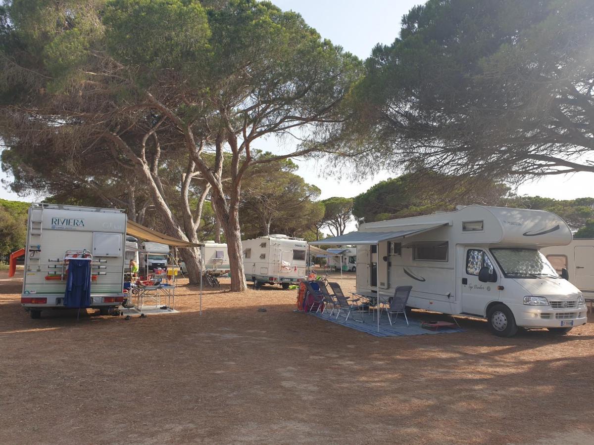 Camping Village S'Ena Arrubia Arborea Buitenkant foto